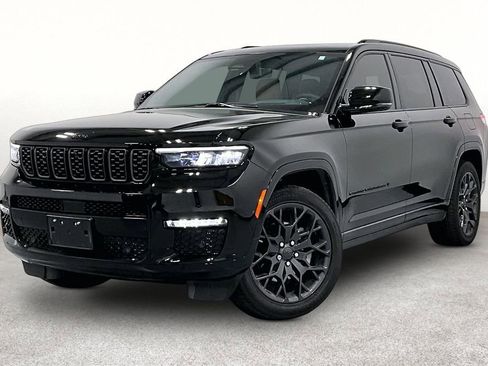 Used 2025 Jeep Grand Cherokee L Summit image 14