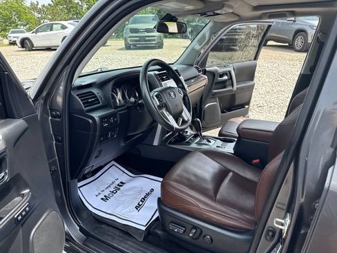 Used 2022 Toyota 4Runner Limited AWD/4WD image 16