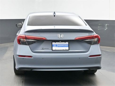Used 2022 Honda Civic Touring image 9