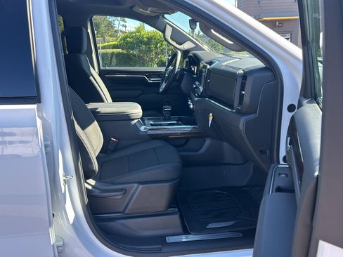 New 2026 GMC Sierra 1500 Elevation w/ LPO, Elevation Black Package AWD/4WD image 25