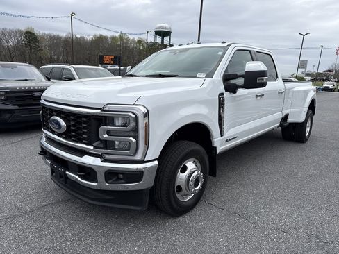 Used 2025 Ford F350 King Ranch w/ Chrome Package AWD/4WD image 3