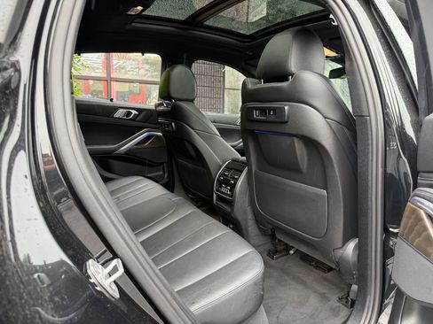 Used 2022 BMW X6 xDrive40i w/ Executive Package AWD/4WD image 39