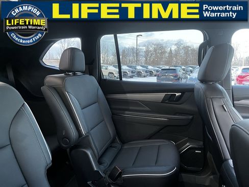 Used 2025 Buick Enclave Preferred image 36