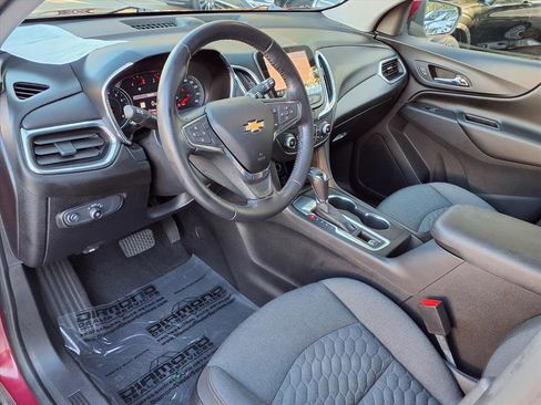 Used 2019 Chevrolet Equinox LT w/ Sun & Navigation Package image 17