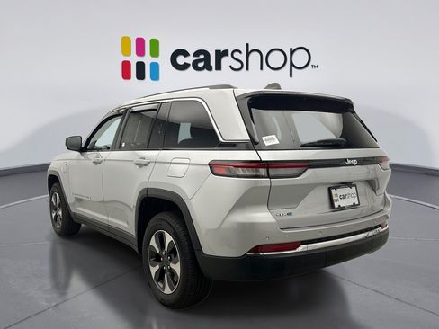 Used 2024 Jeep Grand Cherokee Limited 4xe AWD/4WD image 3