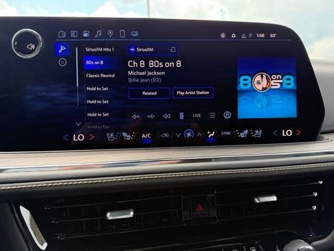 New 2025 Chevrolet Suburban Premier image 28