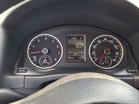 Used 2017 Volkswagen Tiguan Limited image 13
