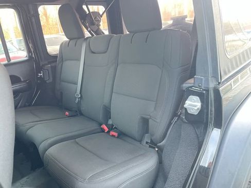Used 2020 Jeep Wrangler Unlimited Sport S AWD/4WD image 23