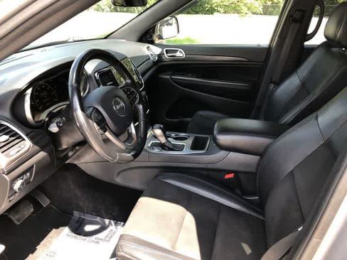 Certified 2021 Jeep Grand Cherokee Laredo X RWD image 11