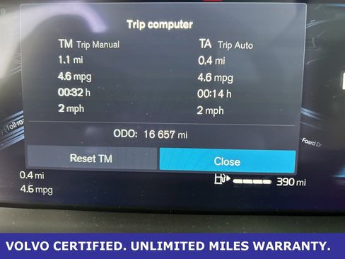 Certified 2025 Volvo XC90 B6 Plus image 27