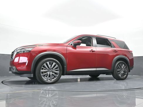 Used 2024 Nissan Pathfinder SL w/ SL Premium Package image 70