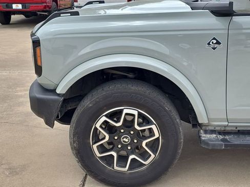 Used 2023 Ford Bronco Outer Banks AWD/4WD image 18