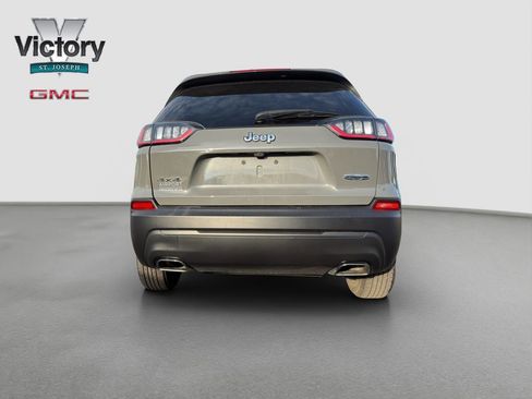 Used 2022 Jeep Cherokee Latitude Lux w/ Mopar Interior Package image 14