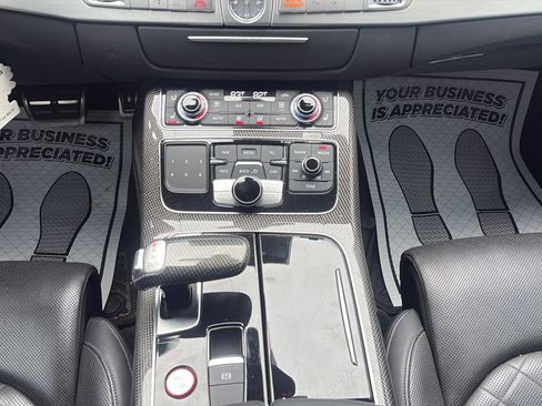 Used 2013 Audi S8 4.0T image 19