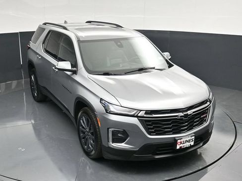 Used 2023 Chevrolet Traverse RS w/ LPO, Floor Liner Package AWD/4WD image 57