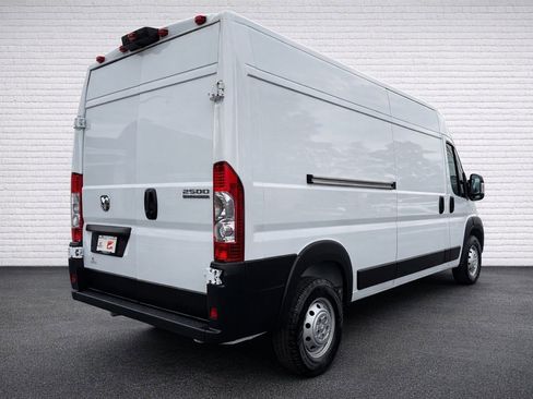 Used 2023 RAM ProMaster 2500 image 4