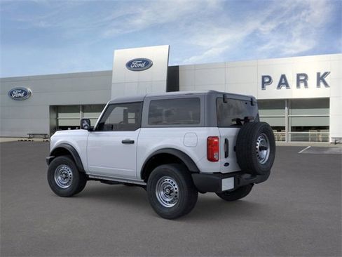 New 2025 Ford Bronco 2-Door image 4