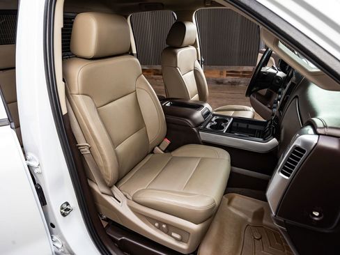 Used 2015 Chevrolet Silverado 2500 LTZ w/ LTZ Plus Package image 26