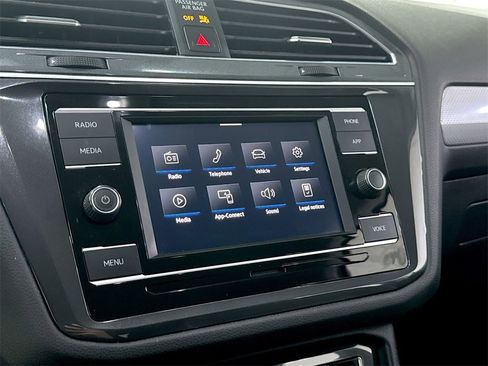 Used 2022 Volkswagen Tiguan S image 18
