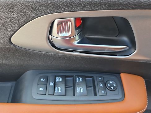 New 2026 Chrysler Pacifica Pinnacle w/ Trailer Tow Group image 30