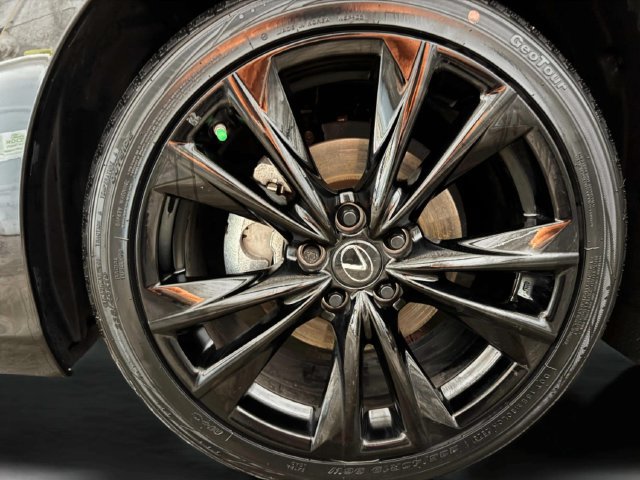 Certified 2025 Lexus ES 300h F Sport w/ Accessory Package (Z2) FWD image 32
