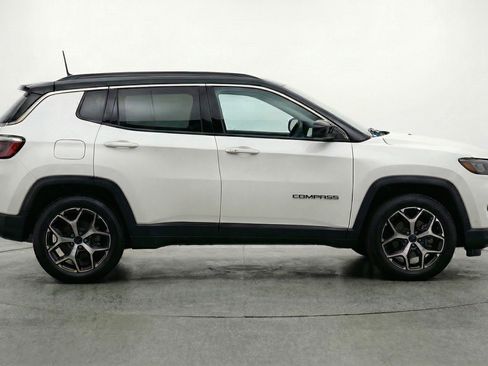 Used 2025 Jeep Compass Limited AWD/4WD image 11