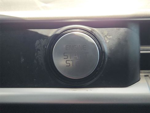 Used 2021 Kia K5 LXS FWD image 16