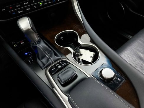 Used 2019 Lexus RX 350 FWD w/ Navigation Package image 28