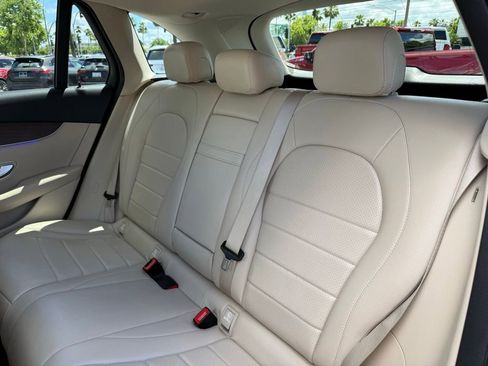 Used 2022 Mercedes-Benz GLC 300 4MATIC w/ Premium Package Lite image 13
