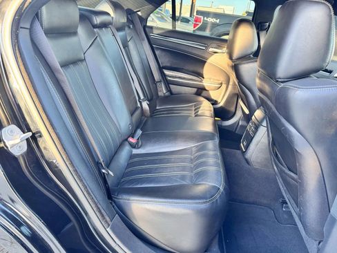 Used 2019 Chrysler 300 S image 16