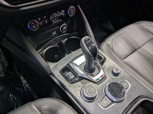 Used 2024 Alfa Romeo Stelvio Sprint AWD/4WD image 15