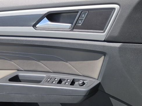 Used 2021 Volkswagen Atlas SE w/ Panoramic Sunroof Package FWD image 28