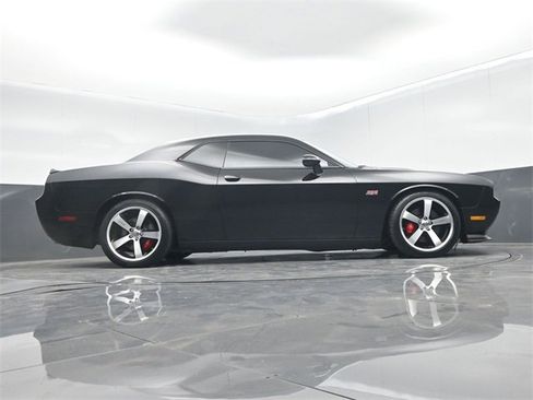 Used 2012 Dodge Challenger SRT8 w/ Premium Sound Group image 52