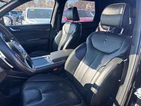 Used 2023 Hyundai Palisade Calligraphy image 18