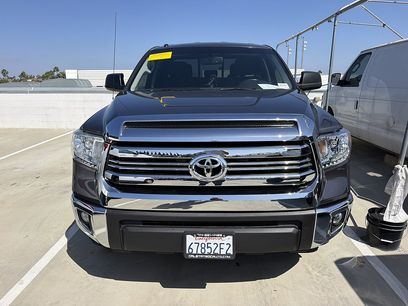 Used 2017 Toyota Tundra SR5 w/ SR5 Upgrade Package