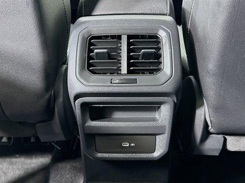 Used 2023 Volkswagen Taos SEL image 25