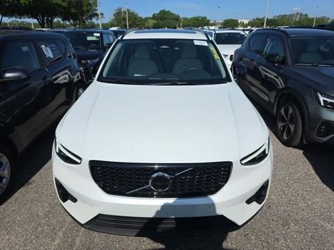 Used 2026 Volvo XC40 B5 Plus AWD/4WD image 1