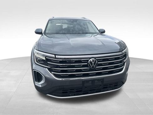 Used 2024 Volkswagen Atlas SEL AWD/4WD image 8