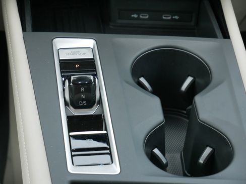 New 2026 Volkswagen Atlas SE image 10