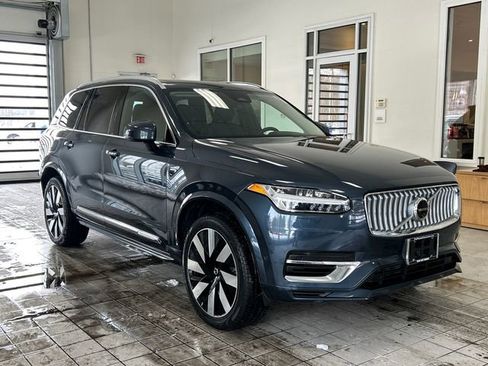 Certified 2024 Volvo XC90 T8 Plus w/ Protection Package image 5