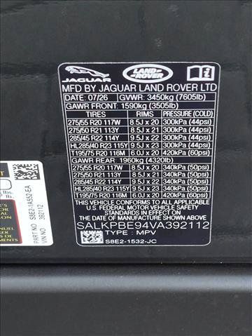 New 2027 Land Rover Range Rover Long Wheelbase SE AWD/4WD image 17
