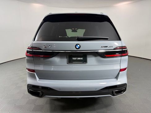 Used 2023 BMW X7 xDrive40i w/ M Sport Package AWD/4WD image 6