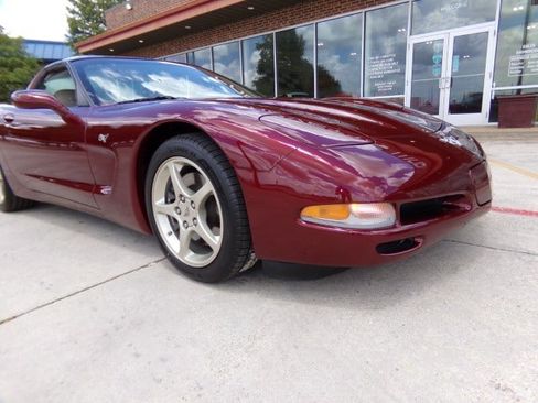 Used 2003 Chevrolet Corvette Coupe w/ Preferred Equipment Group RWD image 7