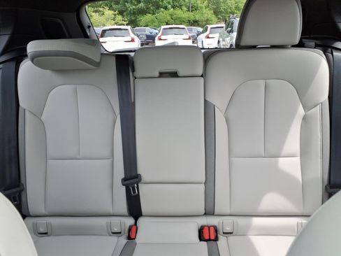 Certified 2025 Volvo EX40 Ultra AWD/4WD image 21
