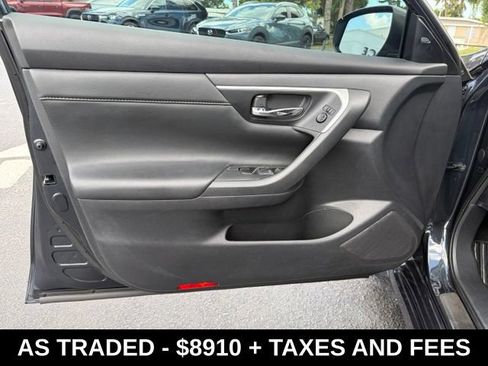 Used 2017 Nissan Altima 2.5 SL w/ 2.5 Technology Package FWD image 12