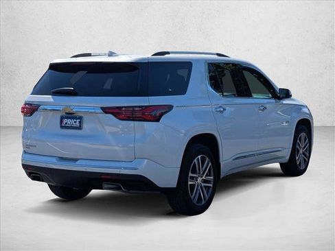 Used 2024 Chevrolet Traverse High Country FWD image 5