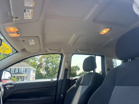 Used 2013 Jeep Compass Sport AWD/4WD image 21