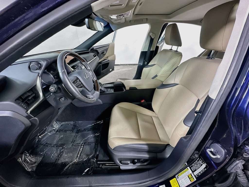 Used 2020 Lexus ES 350 w/ Premium Package FWD image 17