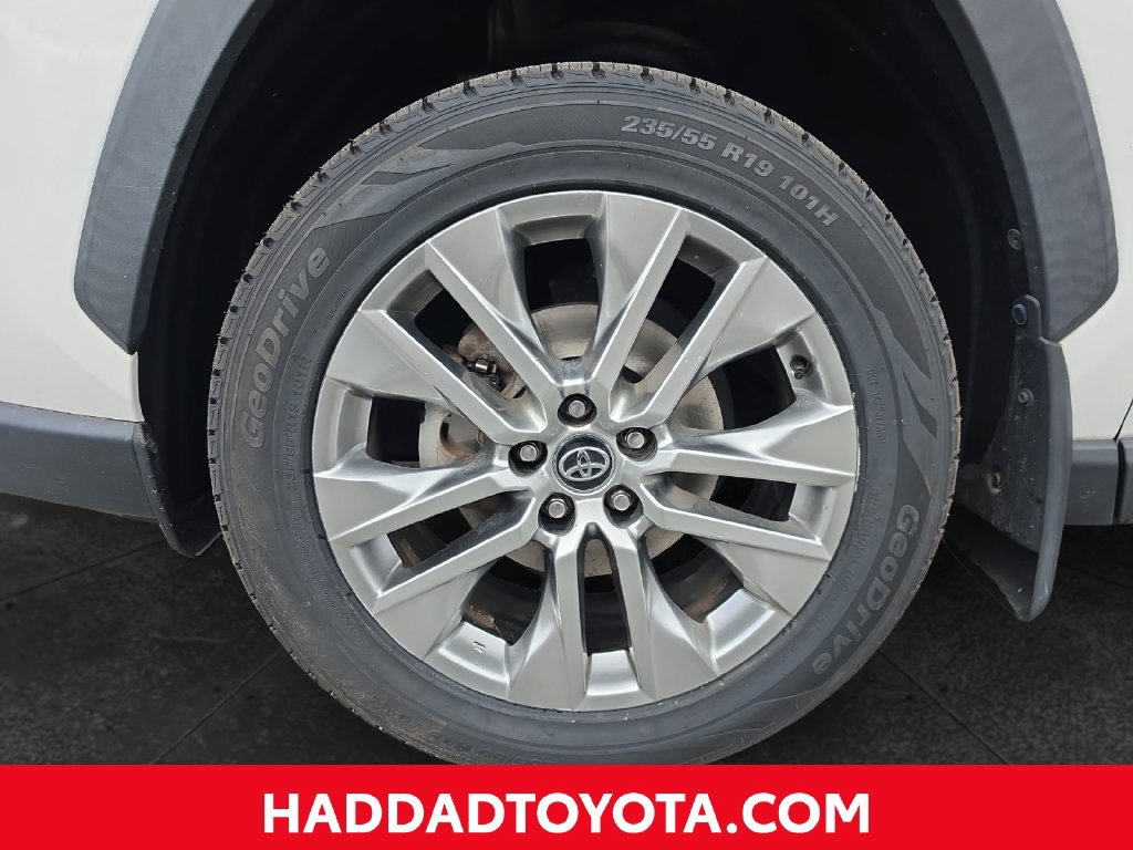 Certified 2020 Toyota RAV4 XLE Premium AWD/4WD image 16