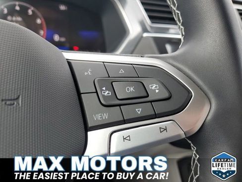 Used 2023 Volkswagen Tiguan SE image 24